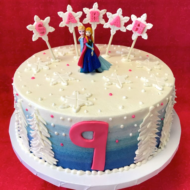 Pastel con personajes de Frozen