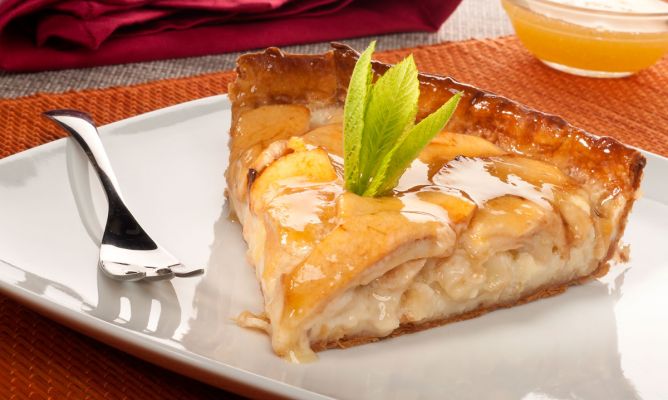 Pastel de manzana con hojaldre
